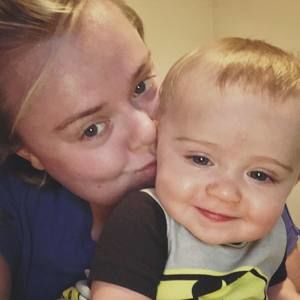 Meet your Posher, Kayla